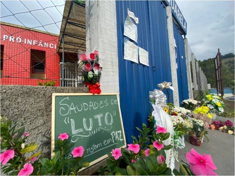 Funcionária que estava no dia do ataque na creche desabafa 'Não consigo tirar os gritos e pedidos de socorro da cabeça’