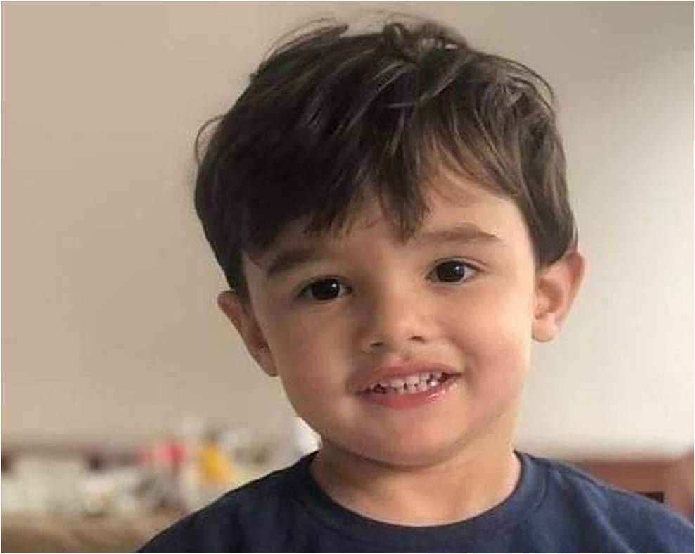 Criança de 3 anos é achada morta em apartamento, mãe é presa